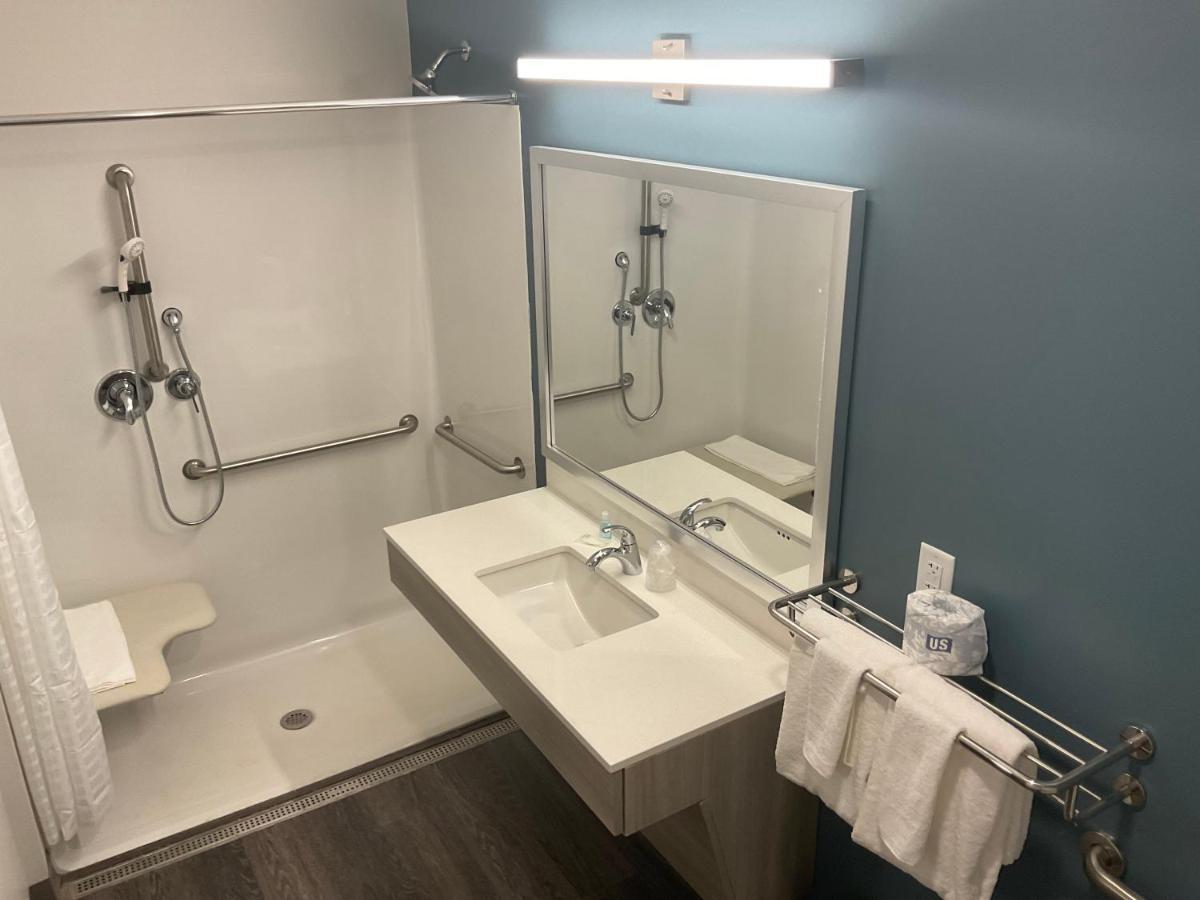 Woodspring Suites East Lansing - University Area Exterior photo
