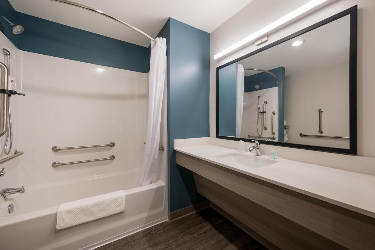 Woodspring Suites East Lansing - University Area Exterior photo
